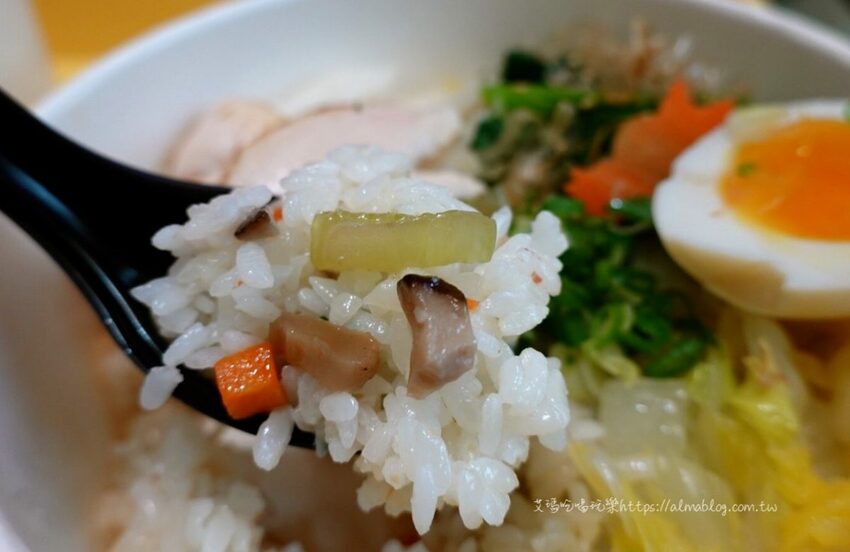 〖濟善老麵〗萬華艋舺大道4.3顆星好評店!唯一分店在桃園.平日中午限定“野菜炊飯弁当”100元 - 艾瑪▪ 享受吃喝玩樂札記