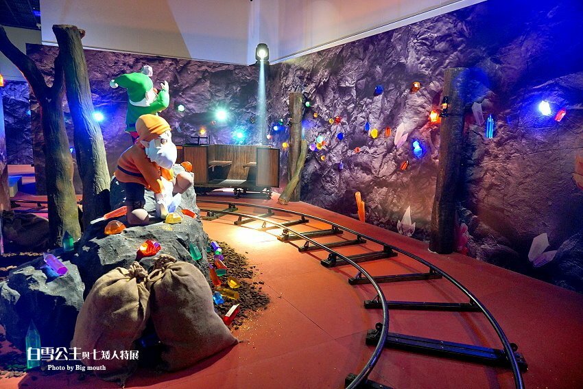 【台北展覽】格林童話-白雪公主與七矮人特展．走進童話故事好玩又促咪！