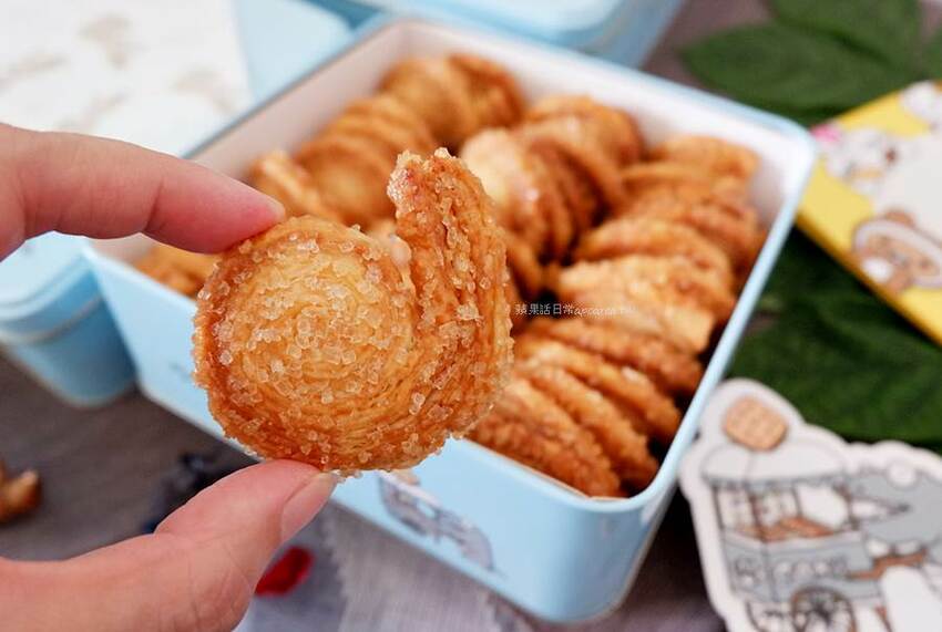 狸小路手作烘焙。人氣曲奇餅、蝸牛酥，流心餅、菠蘿蛋黃酥不用等宅配，門市自取更方便。中秋禮盒，台中伴手禮 - 🍎 蘋果話日常🍎