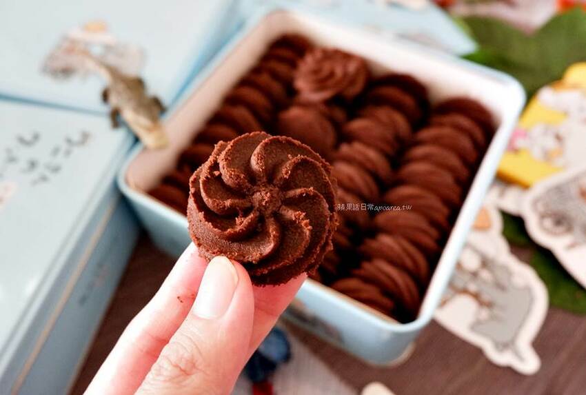 狸小路手作烘焙。人氣曲奇餅、蝸牛酥，流心餅、菠蘿蛋黃酥不用等宅配，門市自取更方便。中秋禮盒，台中伴手禮 - 🍎 蘋果話日常🍎