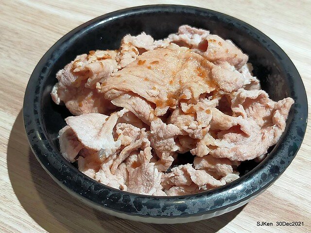 「初面-北投石牌店」(Beef noodle & radish with chicken soup )， Taipei, Taiwan, SJKen, Dec 30, 2021