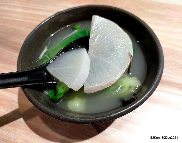 「初面-北投石牌店」(Beef noodle & radish with chicken soup )， Taipei, Taiwan, SJKen, Dec 30, 2021
