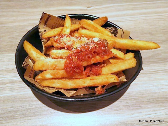 Beef noodle , Meat sauce French fries, 