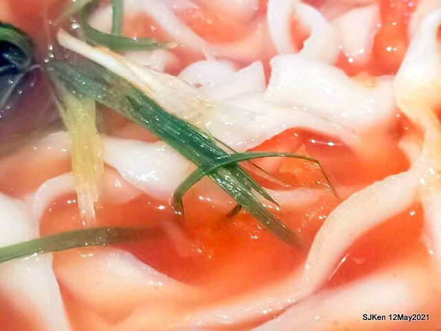 「初面-北投石牌店」(Fried Chicken with Shrimp & tomato soup noodle)， Taipei, Taiwan, SJKen, May 12, 2021
