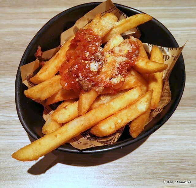 Beef noodle , Meat sauce French fries, 