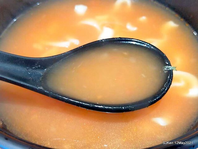 「初面-北投石牌店」(Fried Chicken with Shrimp & tomato soup noodle)， Taipei, Taiwan, SJKen, May 12, 2021