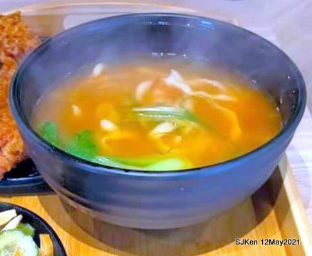 「初面-北投石牌店」(Fried Chicken with Shrimp & tomato soup noodle)， Taipei, Taiwan, SJKen, May 12, 2021