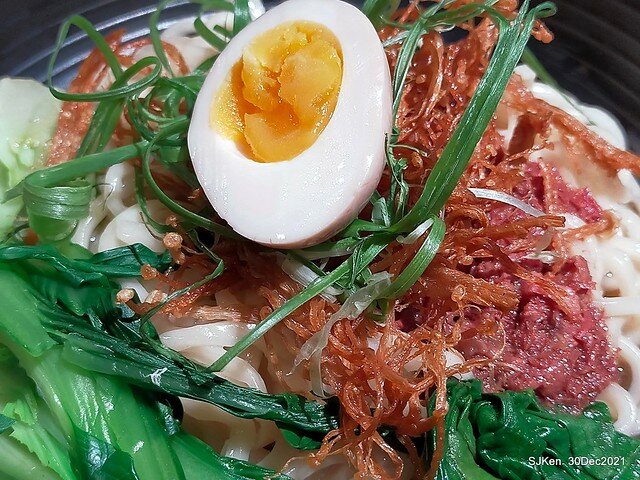 「初面-北投石牌店」(Beef noodle & radish with chicken soup )， Taipei, Taiwan, SJKen, Dec 30, 2021