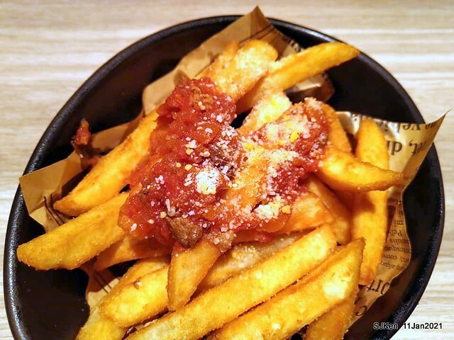 Beef noodle , Meat sauce French fries, 