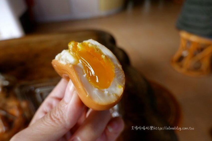 民宿賣滷味人氣還超高?遊客來山區買伴手禮.茶燻蛋一買就是10盒以上 - 艾瑪▪ 享受吃喝玩樂札記