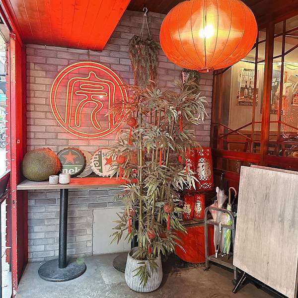 東區大巨蛋完鍋子熱炒 ! 150道菜任選把選擇障礙一秒解開，輕鬆滿足所有人的胃口~