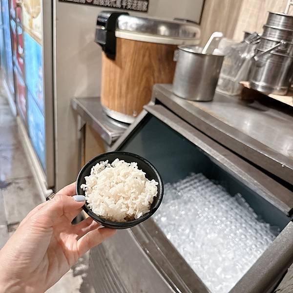 東區大巨蛋完鍋子熱炒 ! 150道菜任選把選擇障礙一秒解開，輕鬆滿足所有人的胃口~