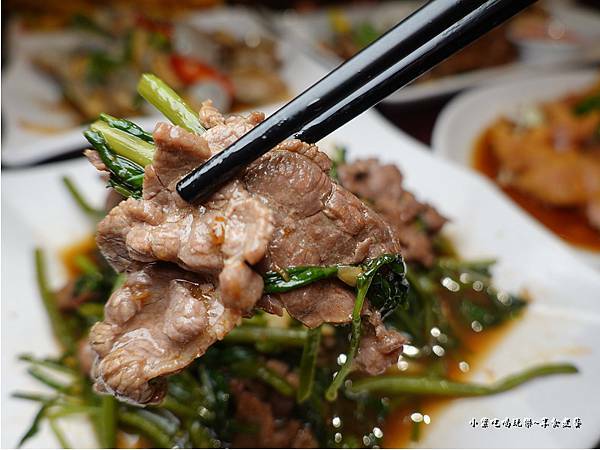 沙茶牛肉-完鍋子熱炒 (2).jpg