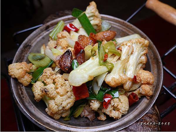 干鍋花菜-完鍋子熱炒 (2).jpg