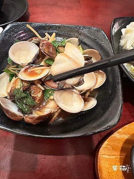 【台北】完鍋子熱炒|市民大道平價熱炒,中式懷舊風、店員人超N 【台北】完鍋子熱炒|市民大道平價熱炒,中式懷舊風、店員人超N