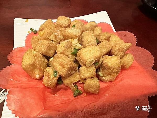 【台北】完鍋子熱炒|市民大道平價熱炒,中式懷舊風、店員人超N 【台北】完鍋子熱炒|市民大道平價熱炒,中式懷舊風、店員人超N