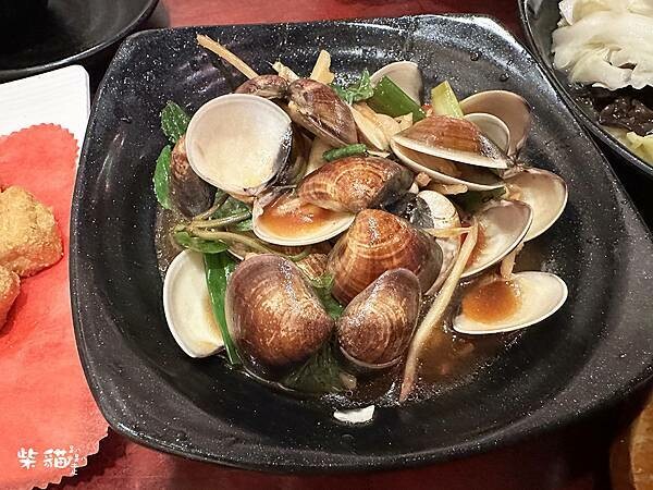 【台北】完鍋子熱炒|市民大道平價熱炒,中式懷舊風、店員人超N 【台北】完鍋子熱炒|市民大道平價熱炒,中式懷舊風、店員人超N