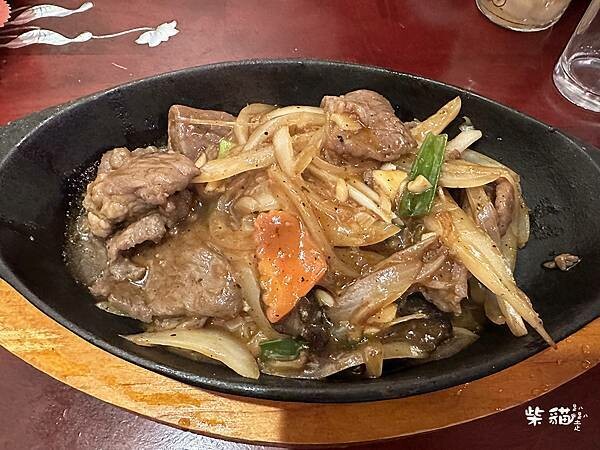 【台北】完鍋子熱炒|市民大道平價熱炒,中式懷舊風、店員人超N 【台北】完鍋子熱炒|市民大道平價熱炒,中式懷舊風、店員人超N