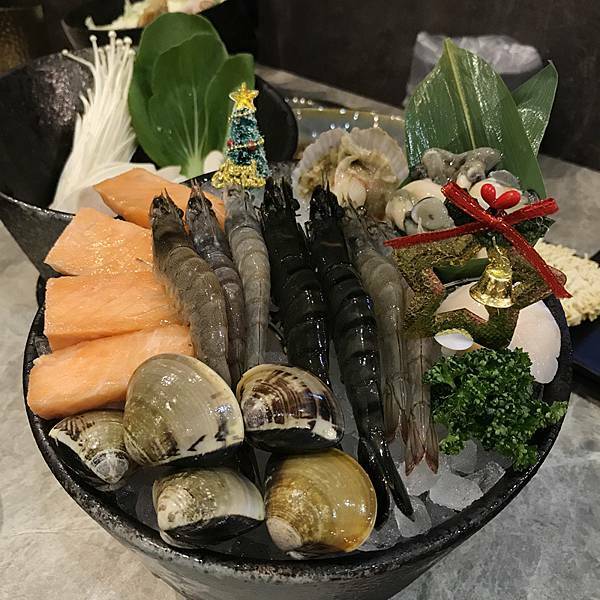 IMG_0984.JPG IMG_0984.JPG