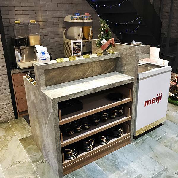 IMG_0975.JPG IMG_0975.JPG