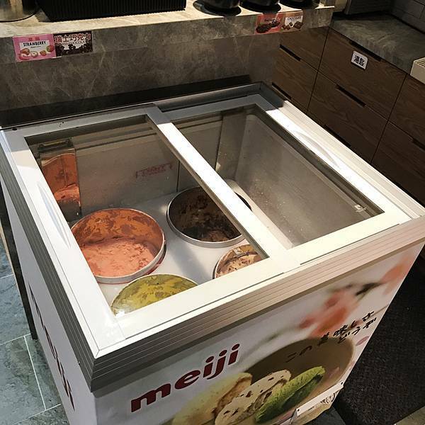 IMG_0977.JPG IMG_0977.JPG