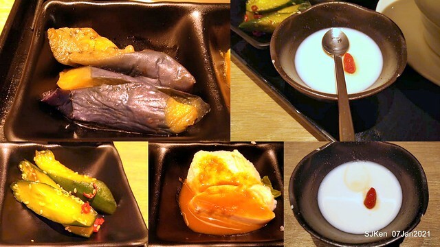 Dumpling & Combination Ankaka Ramen at Japanese dumpling & noodle store 「餃子の王將—台灣直營3號店(台北統一時代店)」, Taipei, Taiwan, SJKen, Jan 7, 2021.