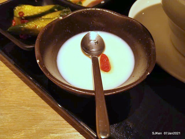 Dumpling & Combination Ankaka Ramen at Japanese dumpling & noodle store 「餃子の王將—台灣直營3號店(台北統一時代店)」, Taipei, Taiwan, SJKen, Jan 7, 2021.