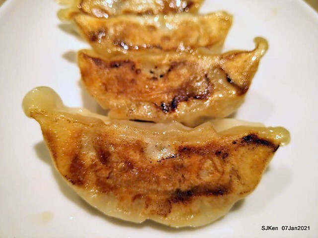 Dumpling & Combination Ankaka Ramen at Japanese dumpling & noodle store 「餃子の王將—台灣直營3號店(台北統一時代店)」, Taipei, Taiwan, SJKen, Jan 7, 2021.