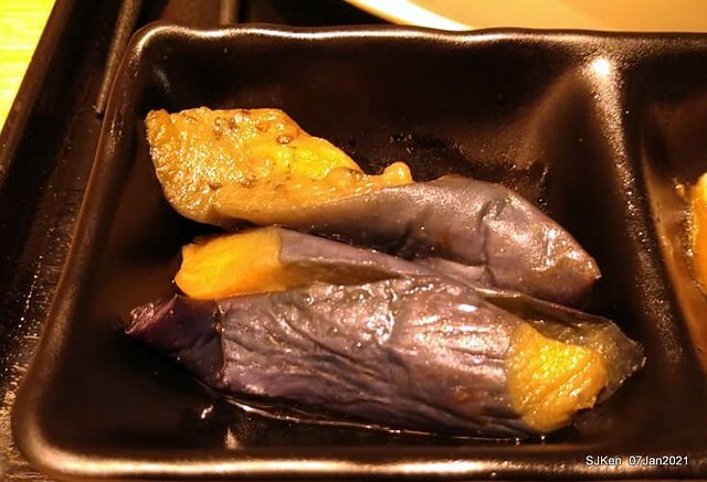 Dumpling & Combination Ankaka Ramen at Japanese dumpling & noodle store 「餃子の王將—台灣直營3號店(台北統一時代店)」, Taipei, Taiwan, SJKen, Jan 7, 2021.