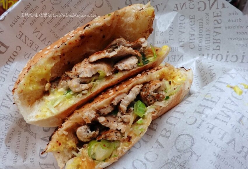 街邊鐵板料理!超銷魂的沙威瑪.爆炸起司骰子牛.大份量去骨雞腿排+鐵板麵 - 艾瑪▪ 享受吃喝玩樂札記