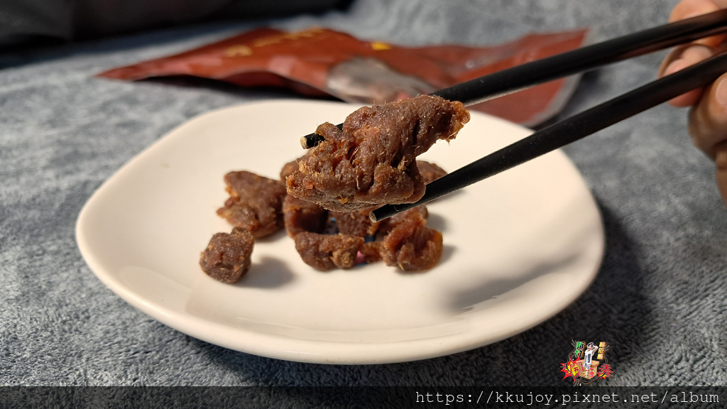 第一牛肉 | 一塊咬牛肉角(嫩肩部位) | 慢火烘烤，香氣牢