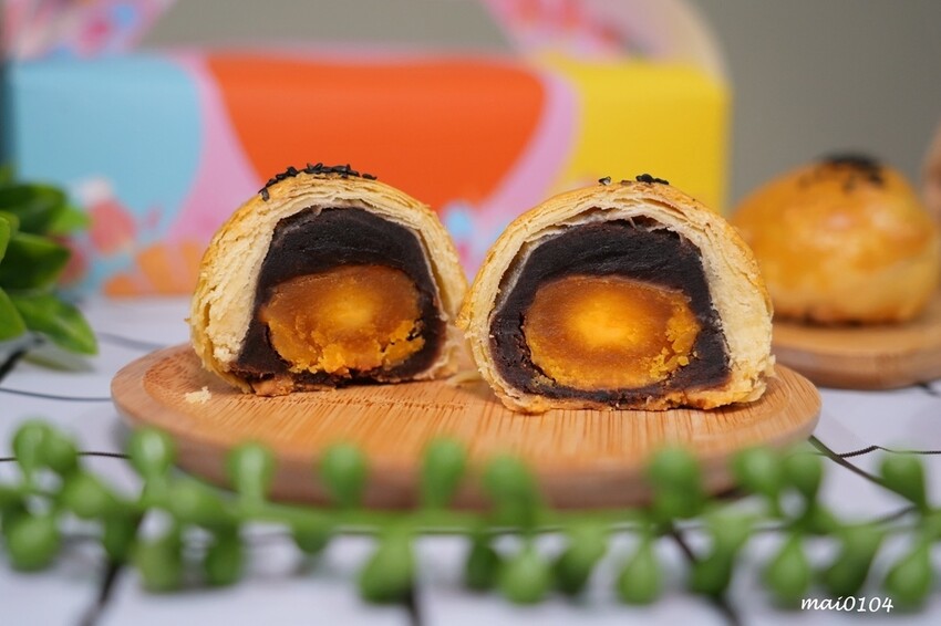 新北蘆洲美食|謙謙烘焙~菠蘿麵包買一送一,另推出各式中秋月餅,現場購買或是預訂皆可