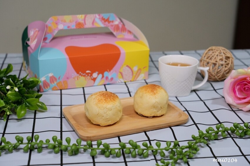 新北蘆洲美食|謙謙烘焙~菠蘿麵包買一送一,另推出各式中秋月餅,現場購買或是預訂皆可