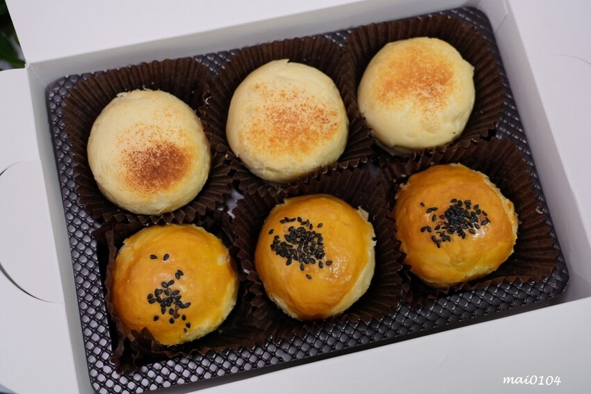 新北蘆洲美食|謙謙烘焙~菠蘿麵包買一送一,另推出各式中秋月餅,現場購買或是預訂皆可