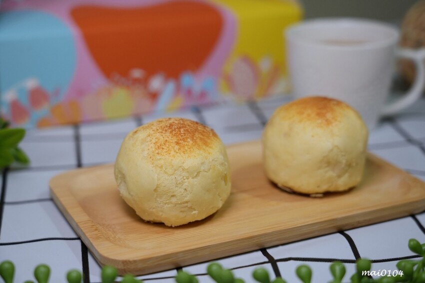 新北蘆洲美食|謙謙烘焙~菠蘿麵包買一送一,另推出各式中秋月餅,現場購買或是預訂皆可