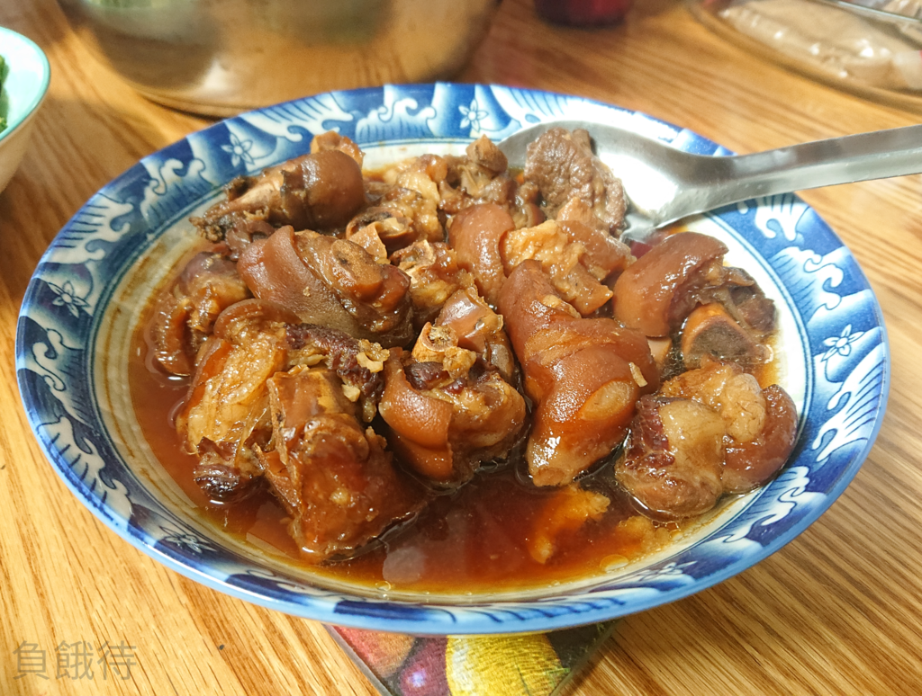 輕鬆上菜客家豬腳.jpg