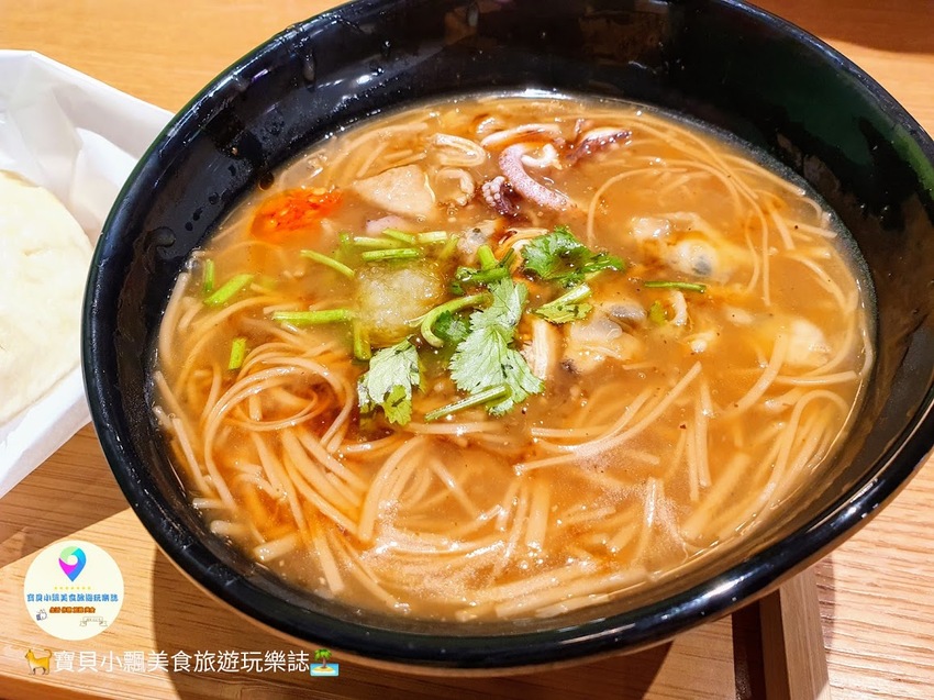 [食]台北 獨特海味 碰出麵線新滋味 來碗熱呼呼的淡菜海味麵線吧! 誠品松菸 帽哥海味