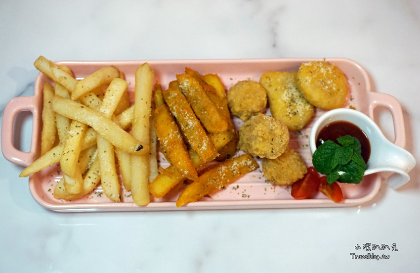 彰化美食|歲月靜好:少女心大噴發!粉紅控必訪夢幻咖啡廳IG人氣打卡點! - 小潔趴趴走旅遊札記