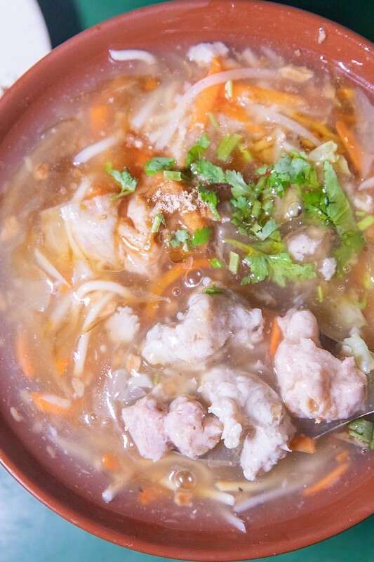 台東縣關山鎮【十座車站十碗麵之十五.台東關山篇】關山切仔麵.肉羹麵.滷味.黑白切飄香四十載