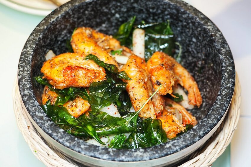 跨菜系中式料理加上好米吃到飽,集結川、台、粵等熱門中式人氣名菜,家族聚會好去處♥時時香SHANN RICE BAR♥