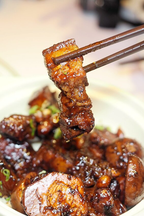 跨菜系中式料理加上好米吃到飽,集結川、台、粵等熱門中式人氣名菜,家族聚會好去處♥時時香SHANN RICE BAR♥