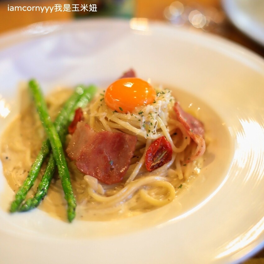 台北市大安區【台北大安】Waiting Bistro 餐酒館｜東區球賽轉播的餐酒館、任選精釀啤酒、巷弄間聚餐好地點