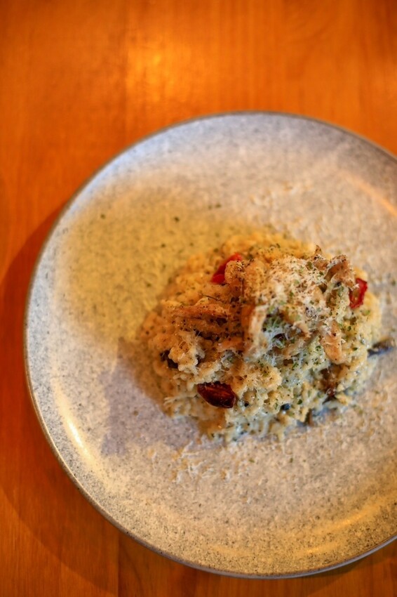 台北市大安區【台北大安】Waiting Bistro 餐酒館｜東區球賽轉播的餐酒館、任選精釀啤酒、巷弄間聚餐好地點