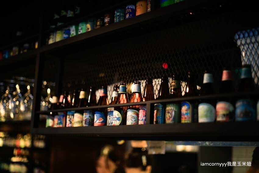 台北市大安區【台北大安】Waiting Bistro 餐酒館｜東區球賽轉播的餐酒館、任選精釀啤酒、巷弄間聚餐好地點