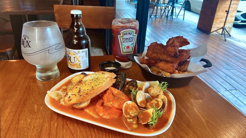 台北市大安區台北東區Waiting Bistro餐酒館 精選下酒菜、特色主食及異國多款精釀啤酒，運動迷必去的美食酒吧 精彩賽事不