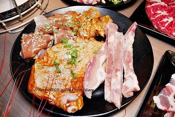 【中和美食】胖肚肚燒肉吃到飽-中和店 #澎湖生蠔 #天使紅蝦 #低脂牛 #冰淇淋 #中和燒肉吃到飽 #南勢角站 (57).JPG