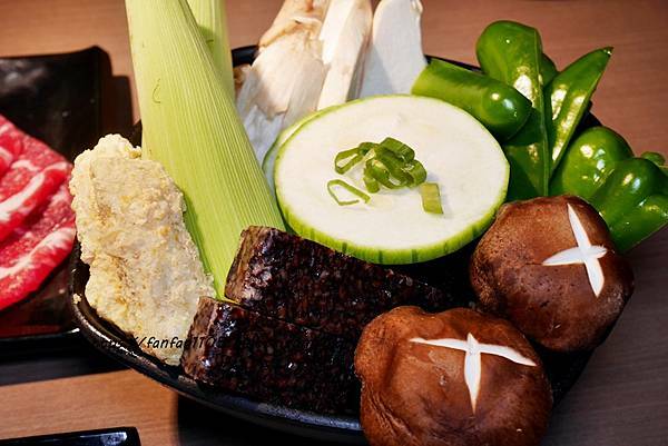 【中和美食】胖肚肚燒肉吃到飽-中和店 #澎湖生蠔 #天使紅蝦 #低脂牛 #冰淇淋 #中和燒肉吃到飽 #南勢角站 (64).JPG