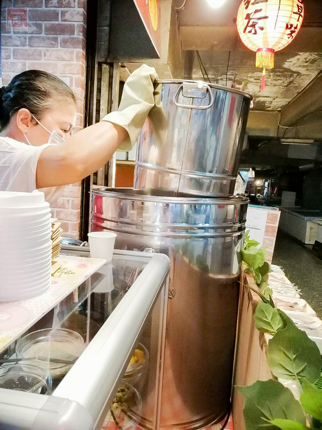 【臺南飲料】70年味道的古早味紅茶│紅茶+仙草併出古早味│使用冰鎮方式不添加冰塊│無添加香精香粉│鮮奶紅茶│古早味紅茶│古早味仙草茶｜仙草鮮奶茶~~My老爹紅茶屋 - 南人幫