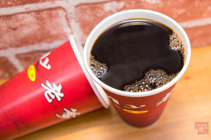 【臺南飲料】70年味道的古早味紅茶│紅茶+仙草併出古早味│使用冰鎮方式不添加冰塊│無添加香精香粉│鮮奶紅茶│古早味紅茶│古早味仙草茶｜仙草鮮奶茶~~My老爹紅茶屋 - 南人幫