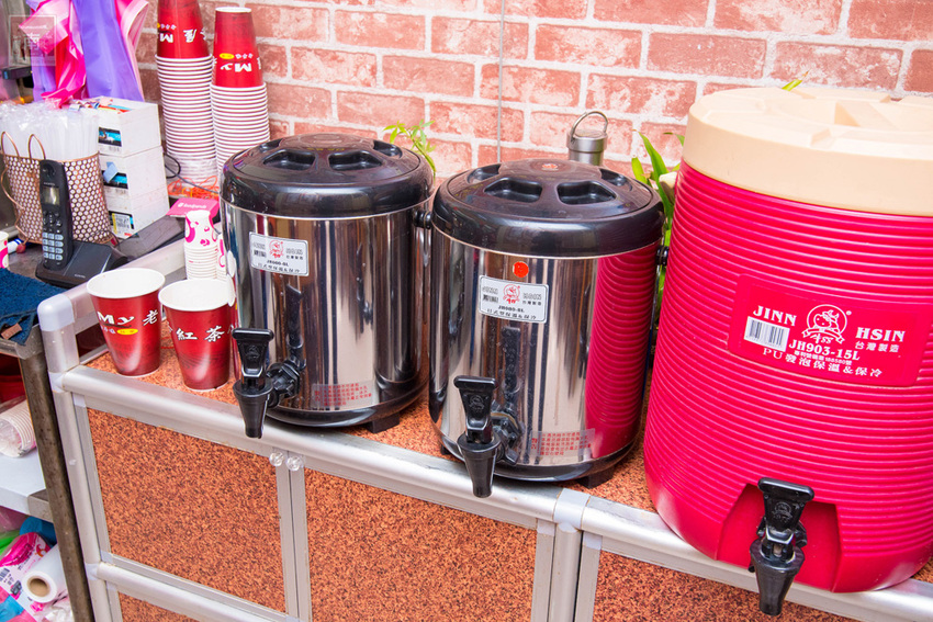 【臺南飲料】70年味道的古早味紅茶│紅茶+仙草併出古早味│使用冰鎮方式不添加冰塊│無添加香精香粉│鮮奶紅茶│古早味紅茶│古早味仙草茶｜仙草鮮奶茶~~My老爹紅茶屋 - 南人幫